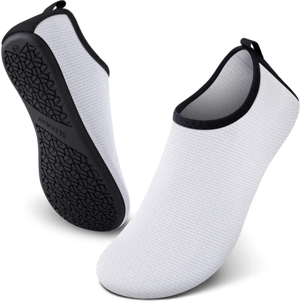 imageSEEKWAY Water Shoes QuickDry Aqua Socks Barefoot Slipon for Beach Pool Swim River Yoga Lake Surf Women Men Black SK0012cwave White